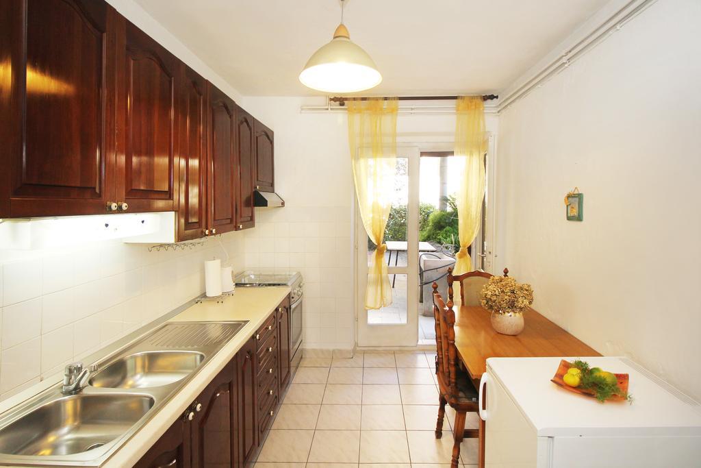 Apartments Nina Beach Makarska Kültér fotó